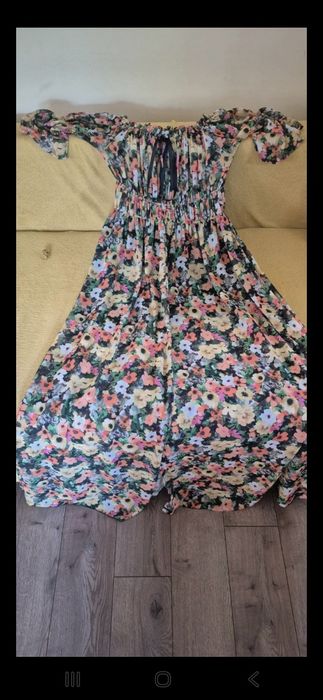 Rochie superba cu flori