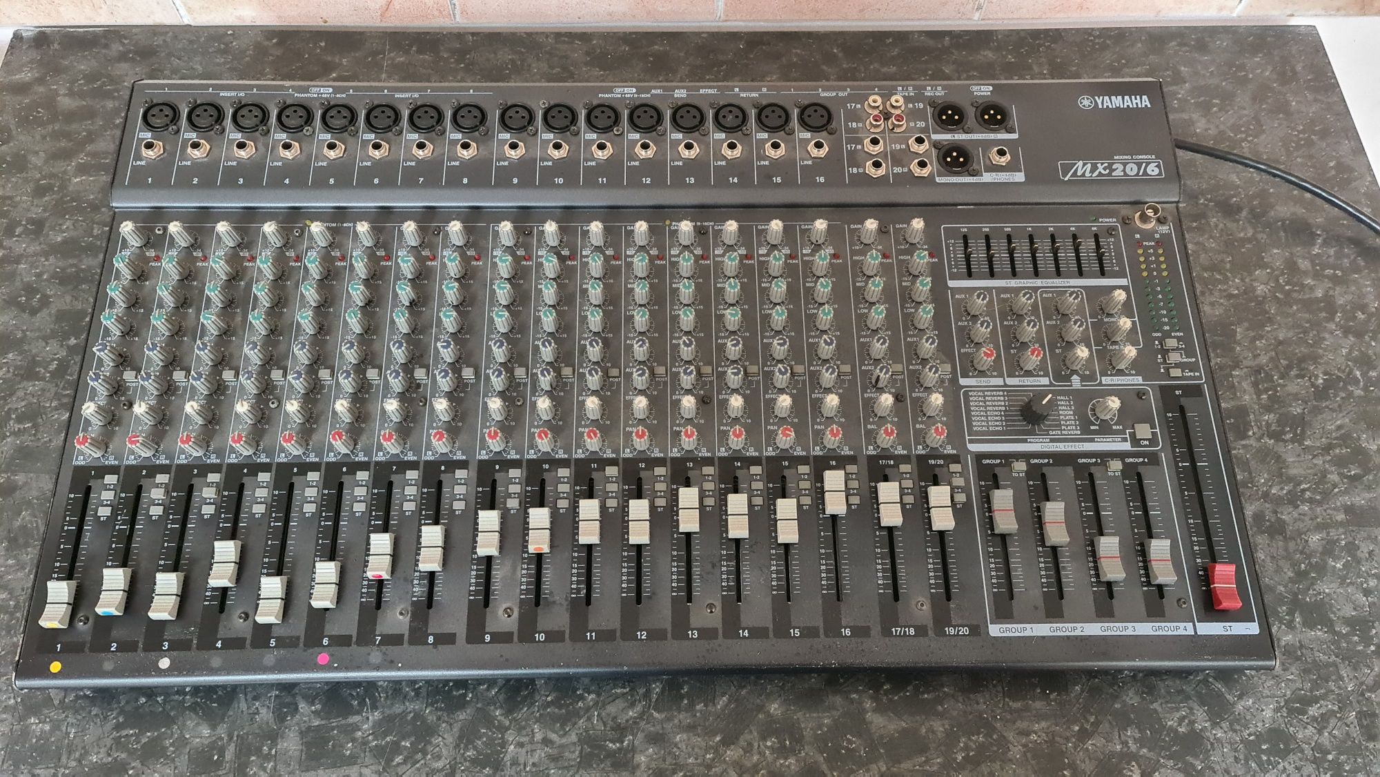 Mixer audio Yamaha