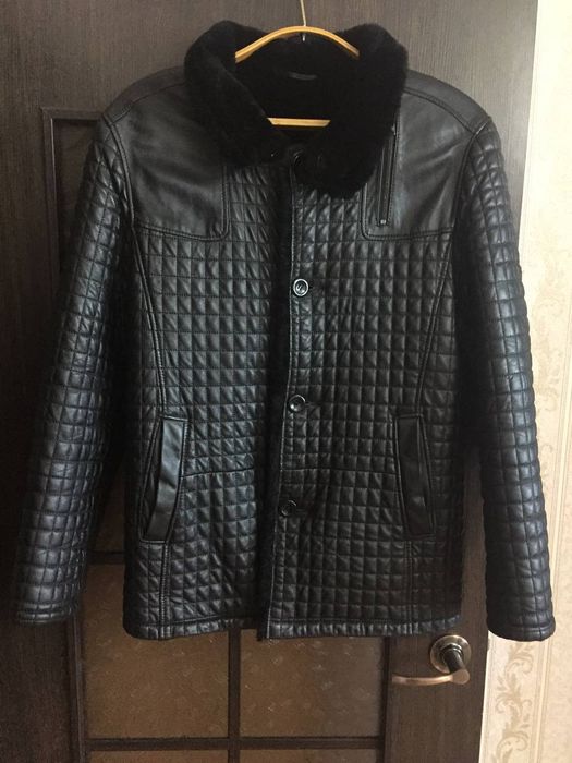 Мужская кожаная дубленка 48 размер
