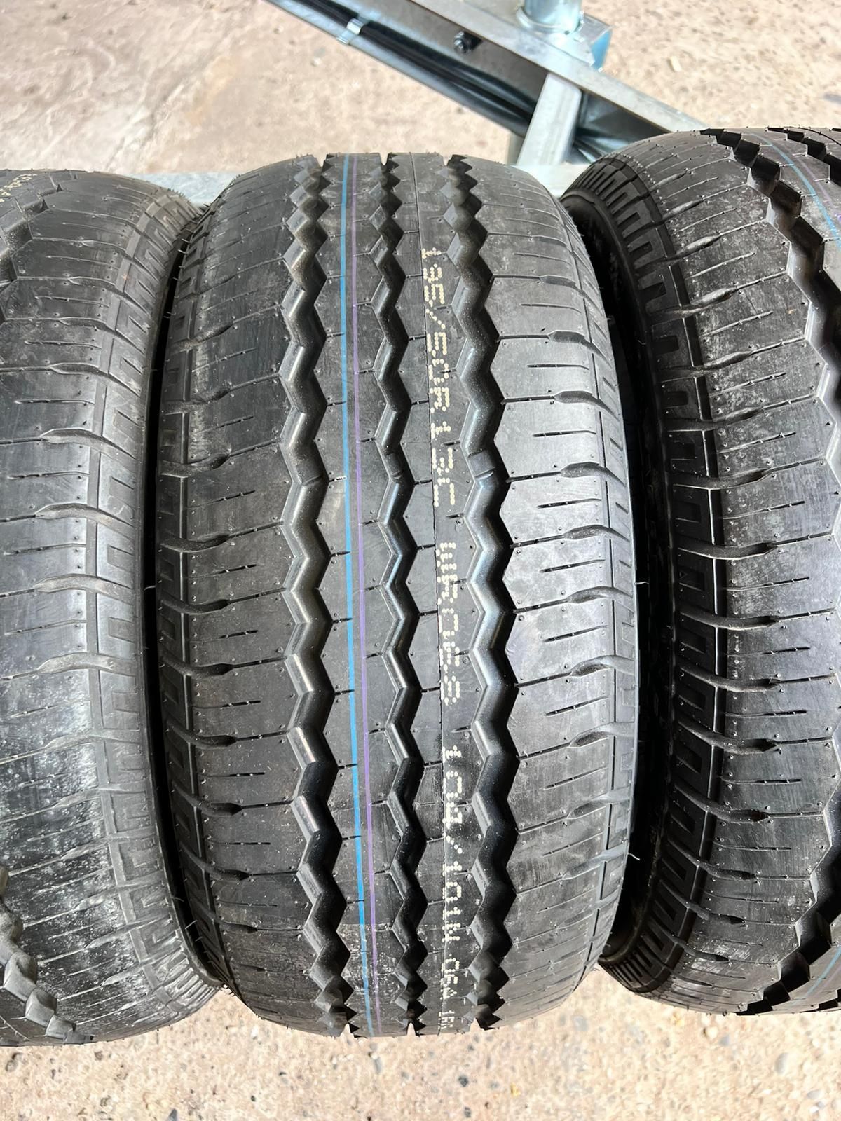 De vanzare Cauciucuri 195 / 50 R13C