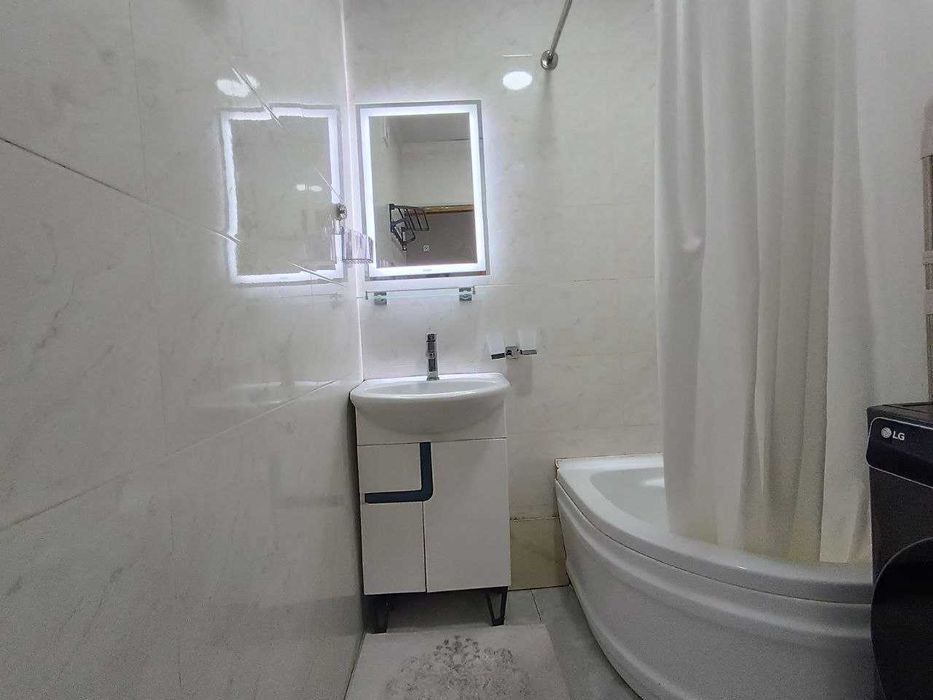 Продается светлая, уютная 4 комнатная  квартира на Юнусабаде 19 кв