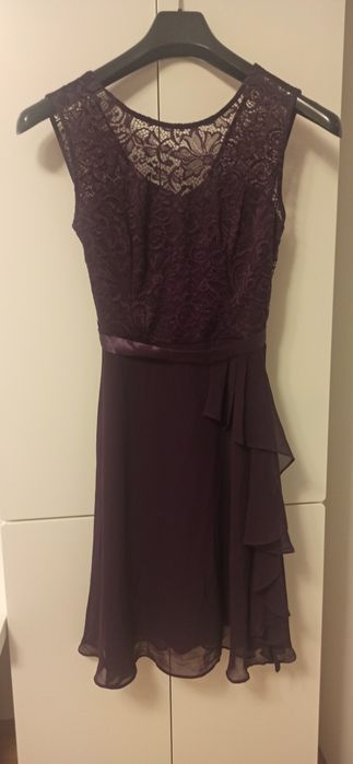 Vând rochii evenimente noi