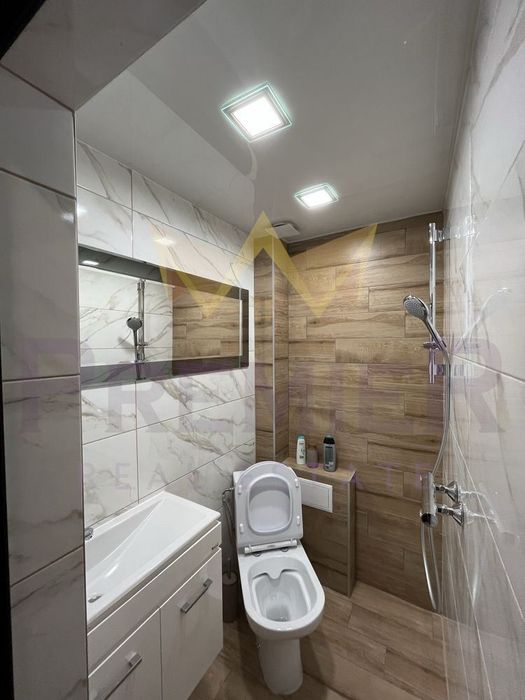 Дава се под наем Двустаен апартамент в Варна, Център - 50 кв.м за 423.3 € - Снимка #6