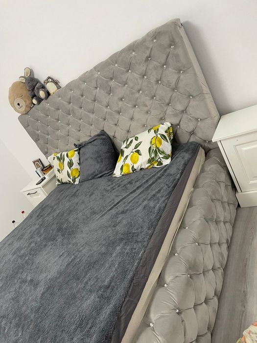 Paturi  tapițate  de  vânzare