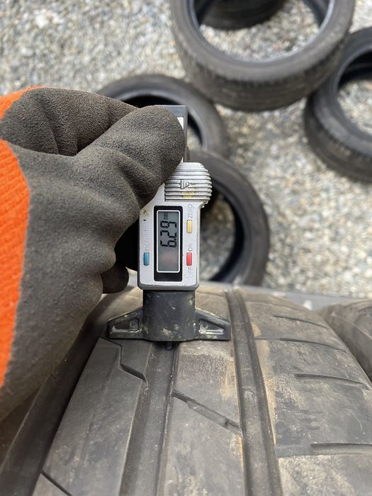 Anv vara 235/40/19 Hankook