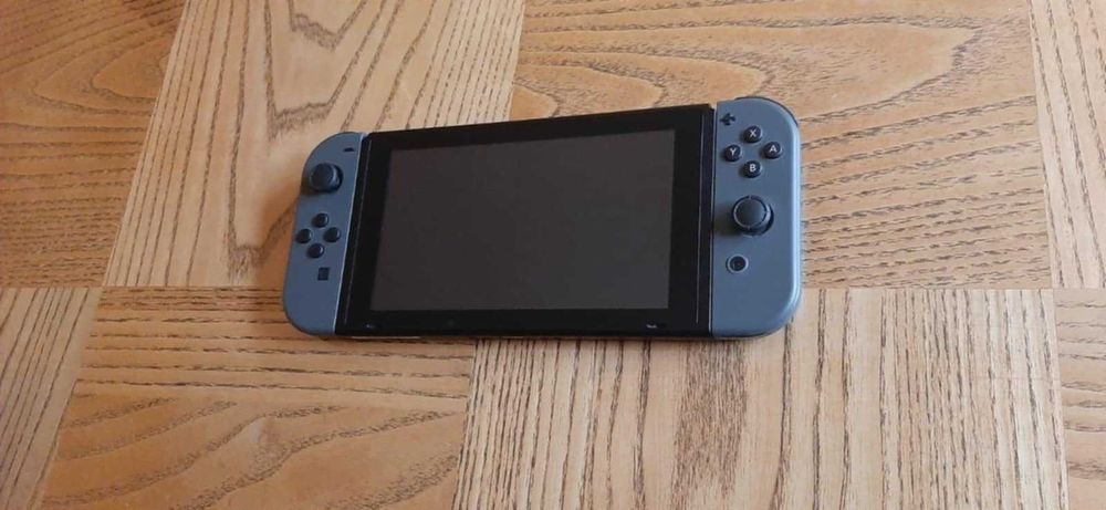 Nintendo Switch-Пълен комплект