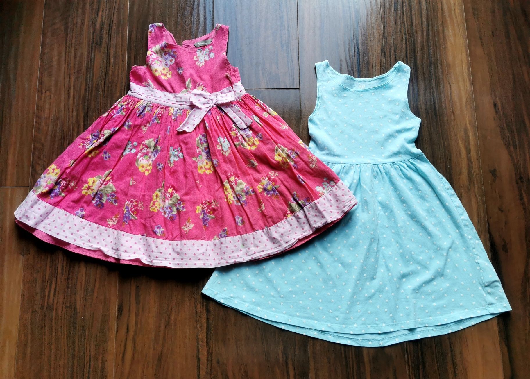 Vând rochițe,tunici,bluze de vara pt fete,mărimea 98-104