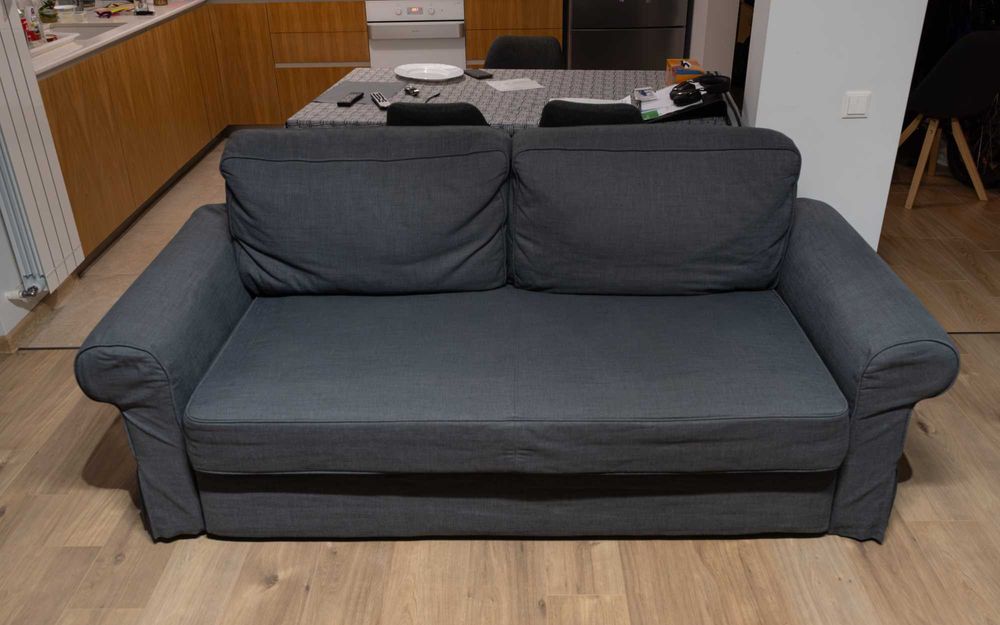 Canapea extensibila IKEA, 3 locuri, in stare buna