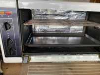 продавам мини печка - фурна с грил  .ползвана в добро състояние