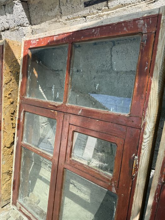 Продам деревяные окна,почти новые окрашены лаком