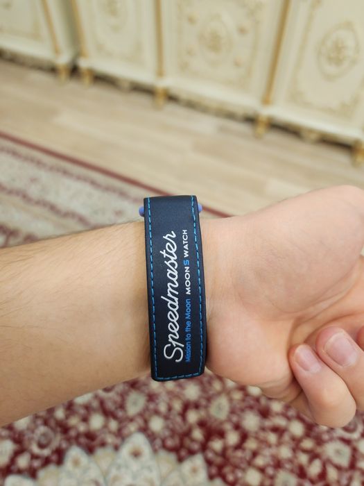 Продам часы Omega Moonswatch Speedmaster