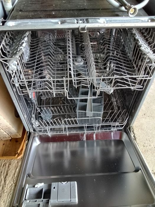 Съдомиялна за под плот