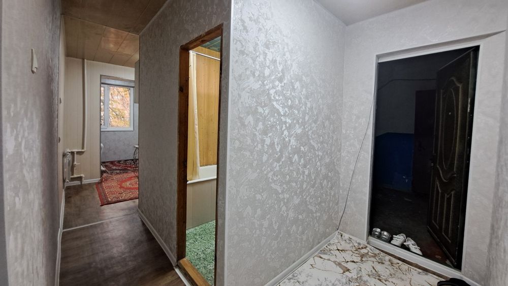 Чирчик шахар
3-микрораён   
#2-хона 2-этаж
Квартира ижарага берилад