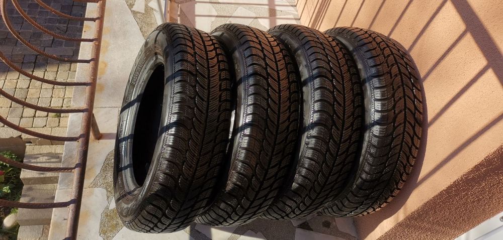 Зимни гуми 155/70/13 - като нови