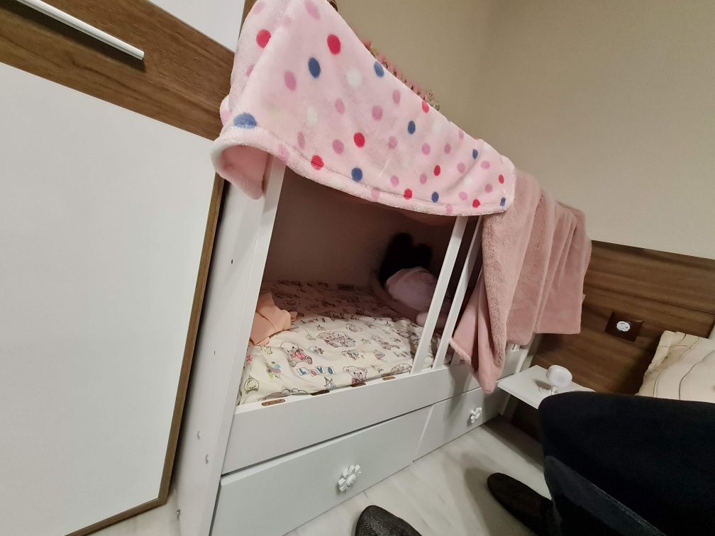 Бебешка кошара използвана запазена