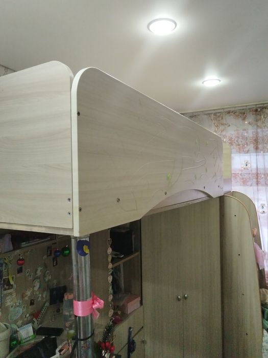 Продам срочно кравать подростковую