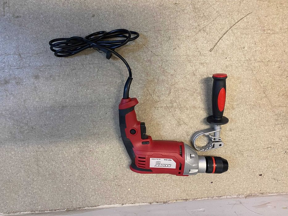 Бормашина 900W 13mm самоз. мет. патр. мет. корпус ID46/	R20 Гайковерт