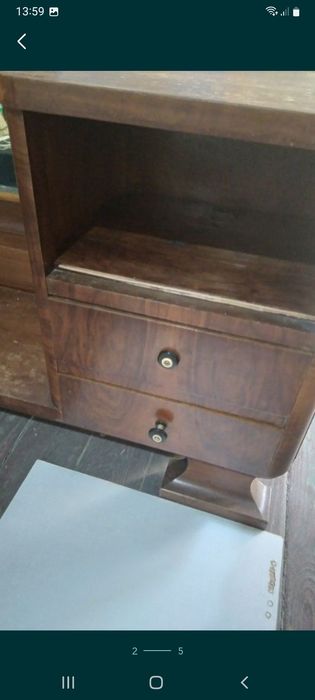 Servantă , vitrina si toaletă din lemn