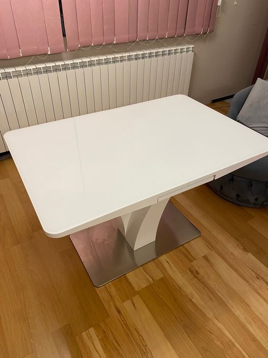 Трапезна разтегателна маса