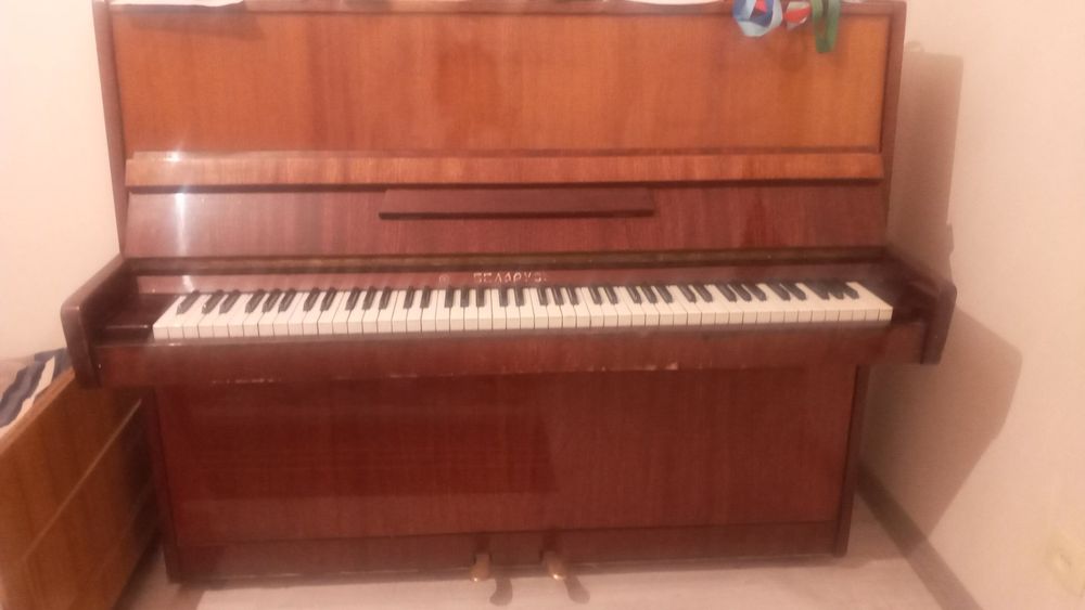 Продаю пианино в хорошем состояние