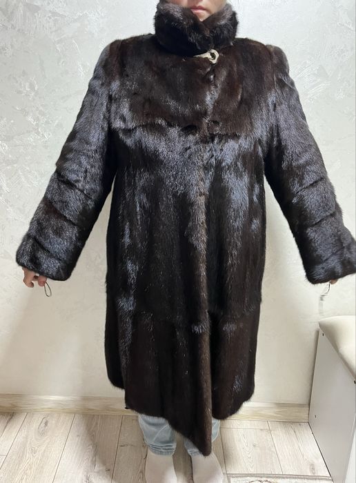 Продам норковую шубу