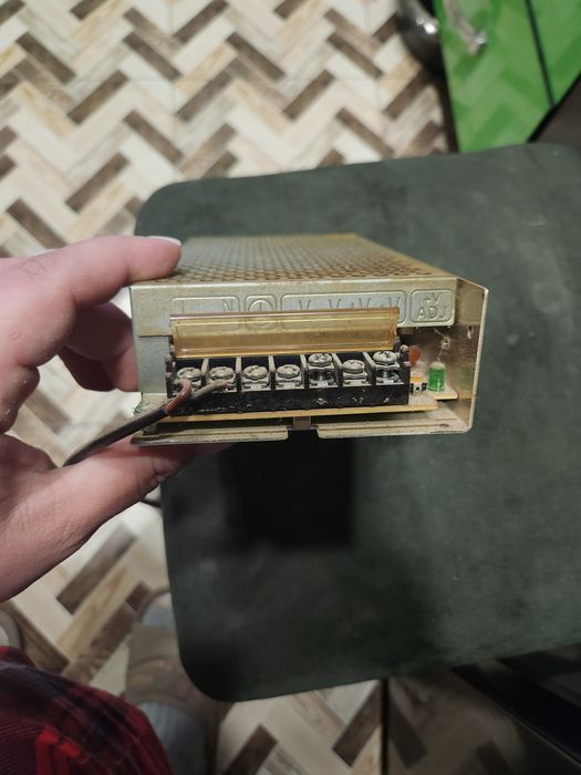 Срочно продам блок питания и адаптер