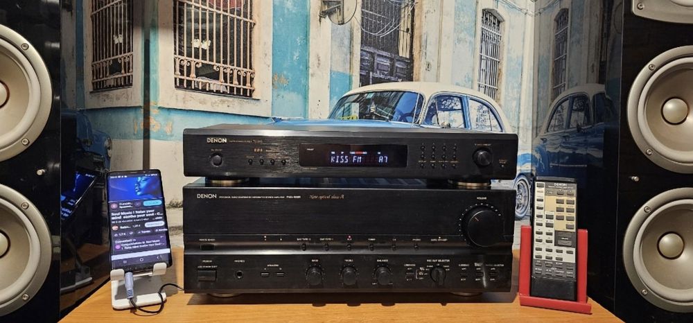 Muzica la amplificator statie Denon PMA 880 R