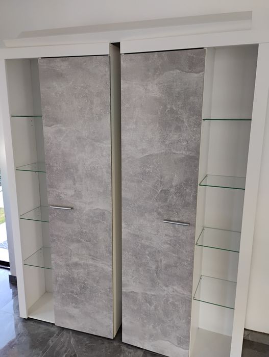 Dulap 2 buc și comoda