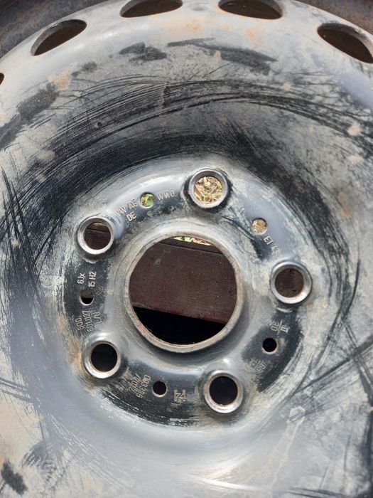 Продам диски на 15, находиться в рабочем поселке шелковый путь