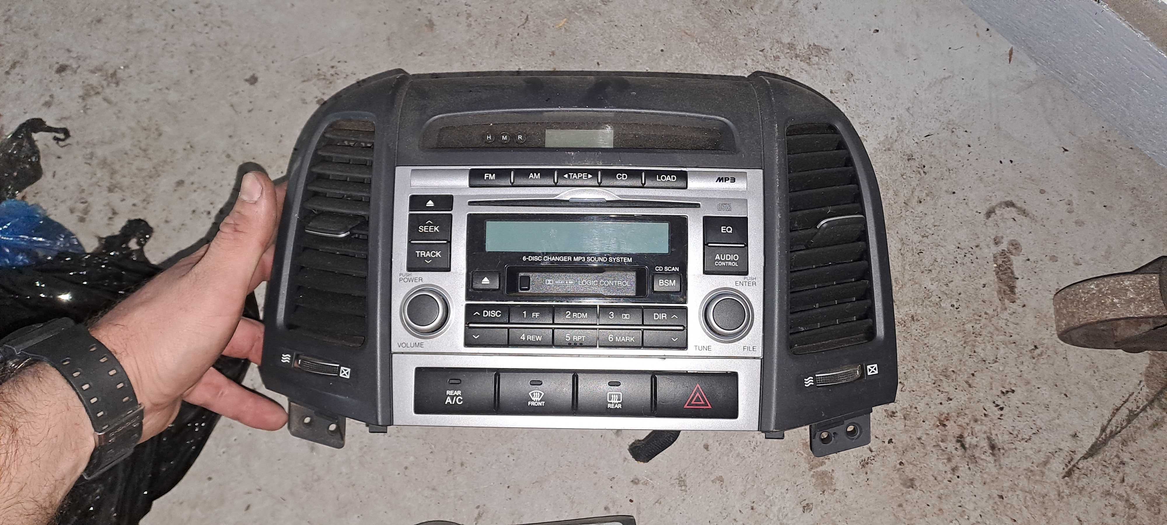 Radio Casetofon Cd-player mp3 Hyundai SANTAFE 2  Consola 2006 -2012