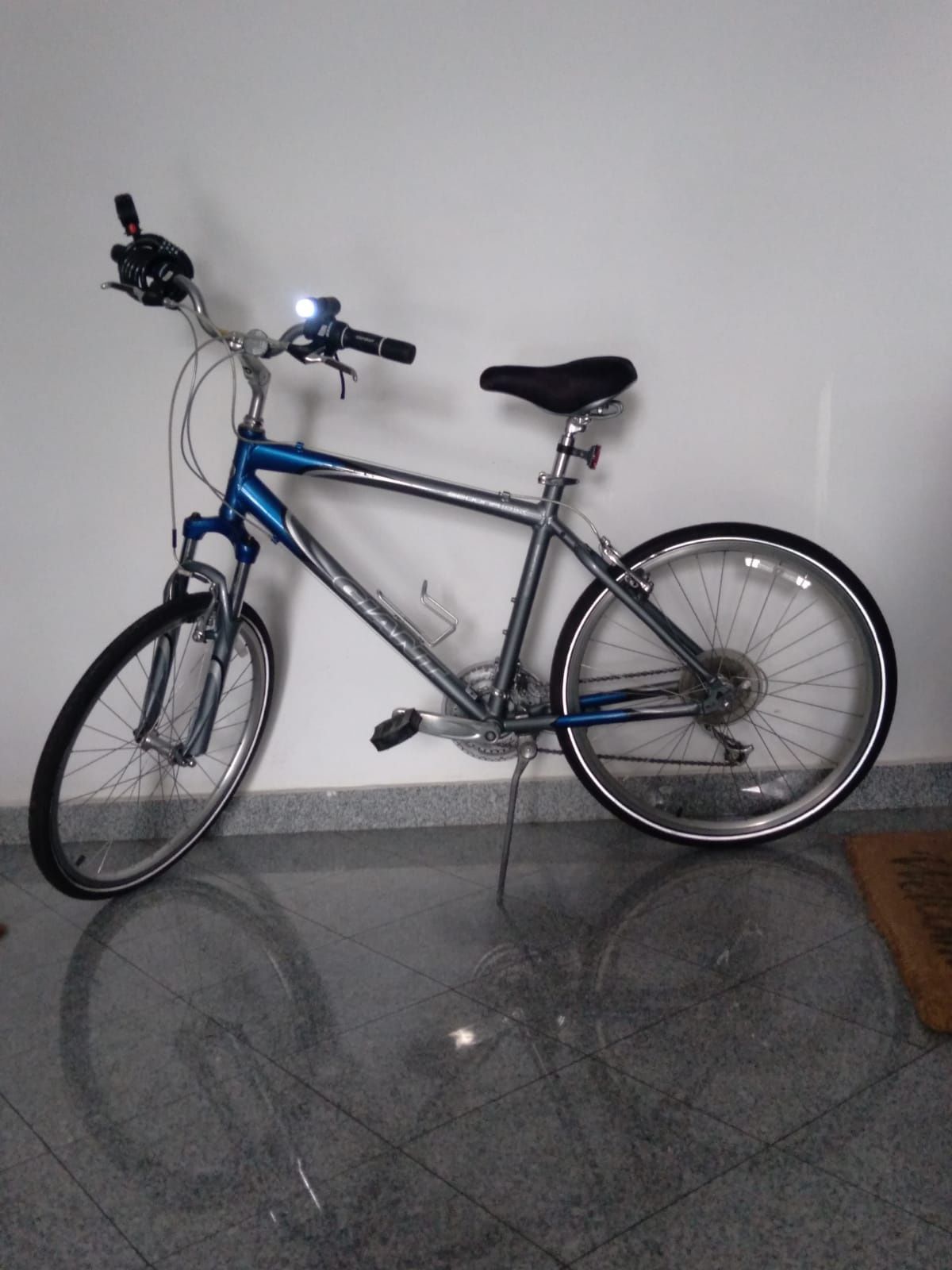 Vand bicicleta giant sedona dx 6061