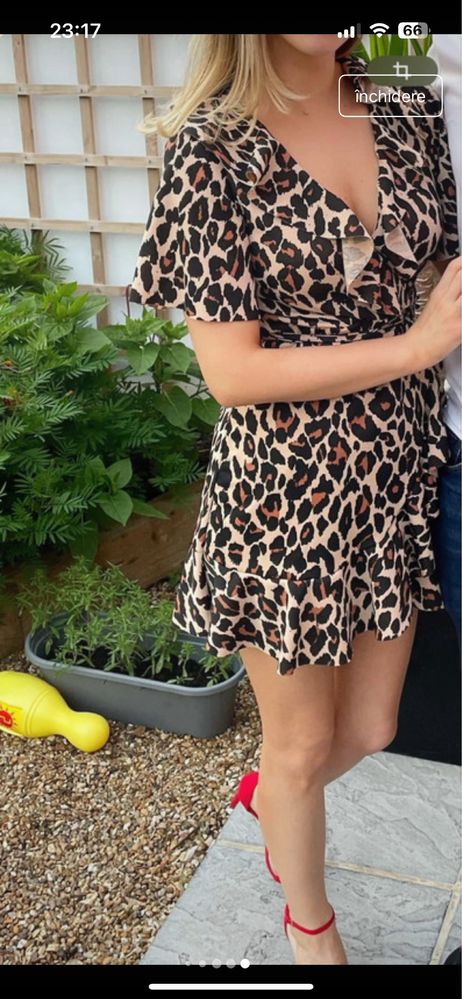 Rochie Boohoo noua