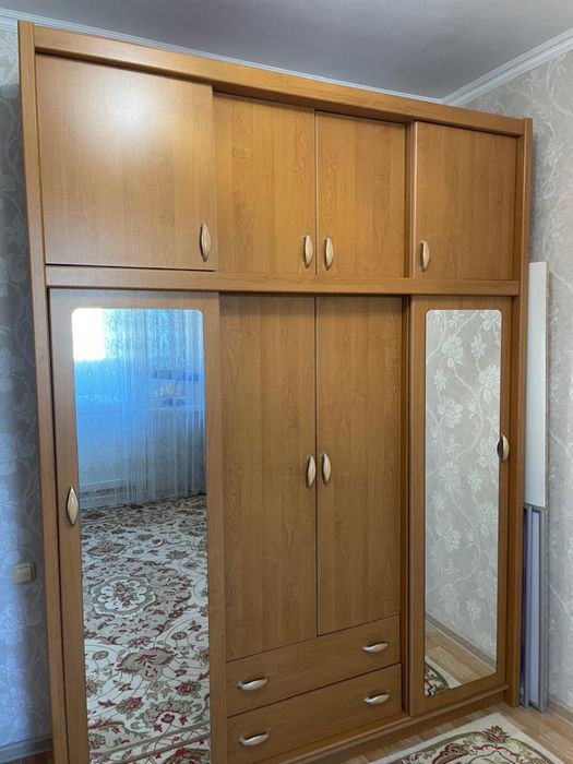 Продаем шкаф в спальню