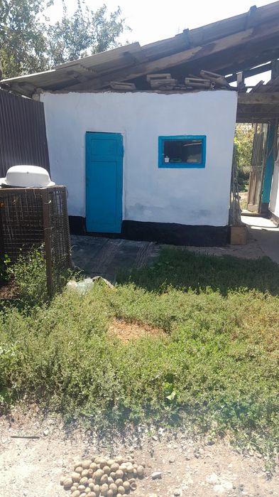 Продаеться дом с обстановкой и машиной