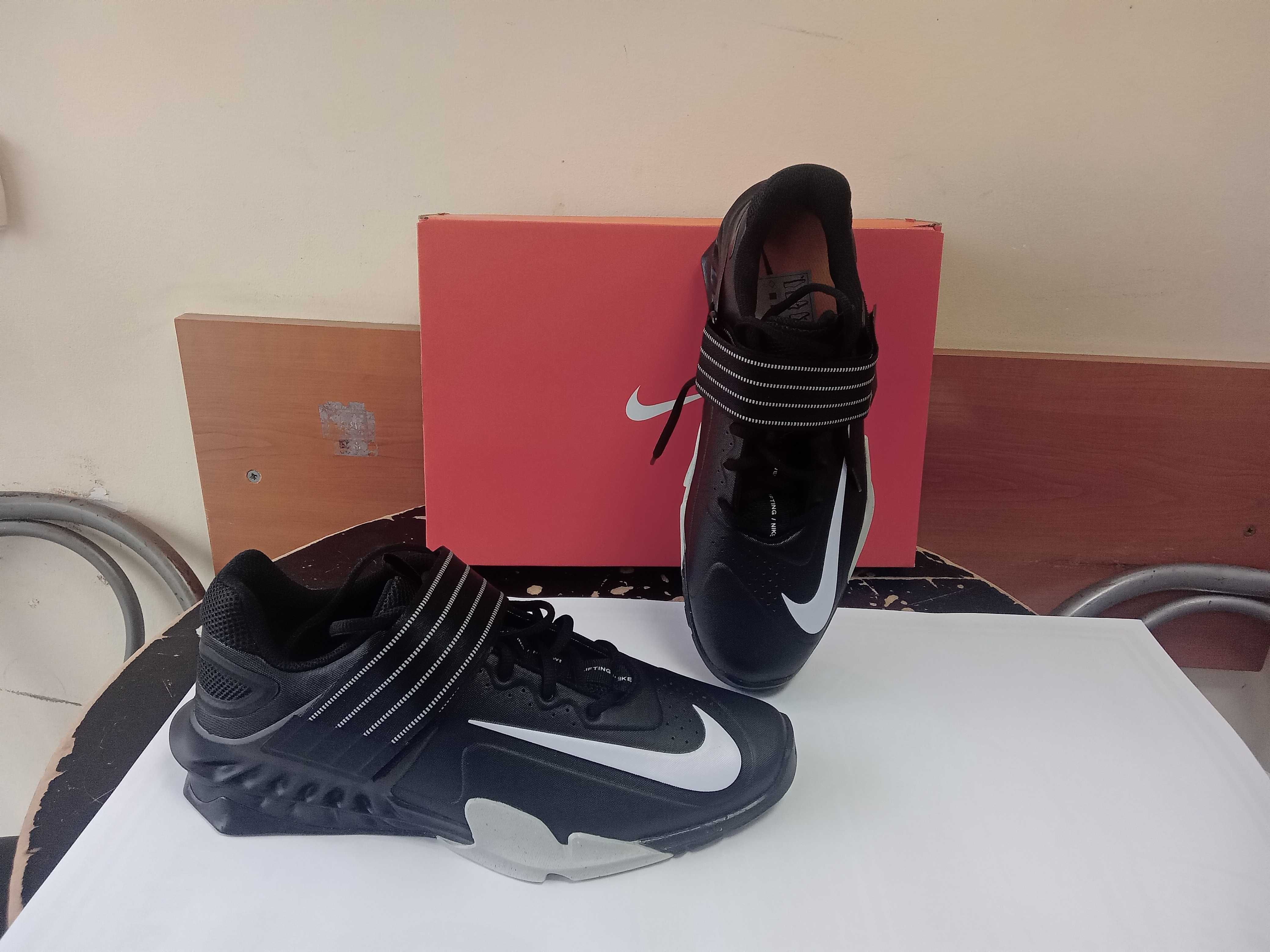 Щангети Nike Savaleos