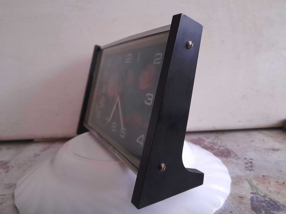 Ceas desteptator de semineu-mecanic ,cu cadran 3D China