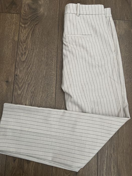 Pantaloni superbi Mango