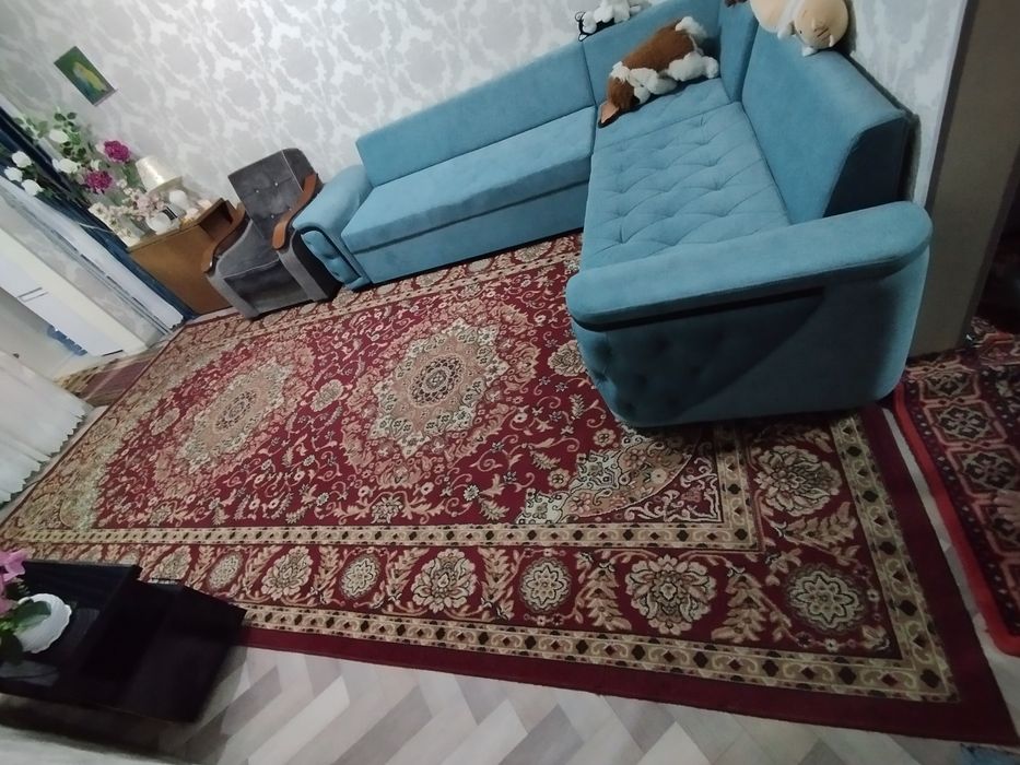 Продается ковер.