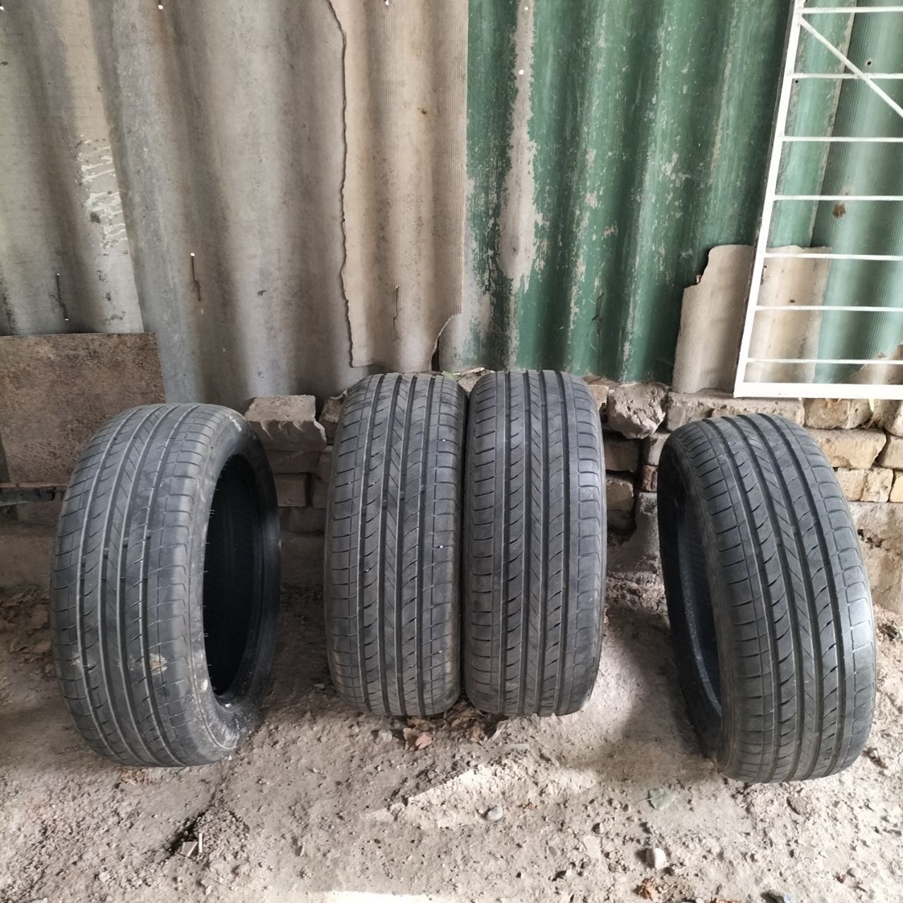 Продаются шины от жентры