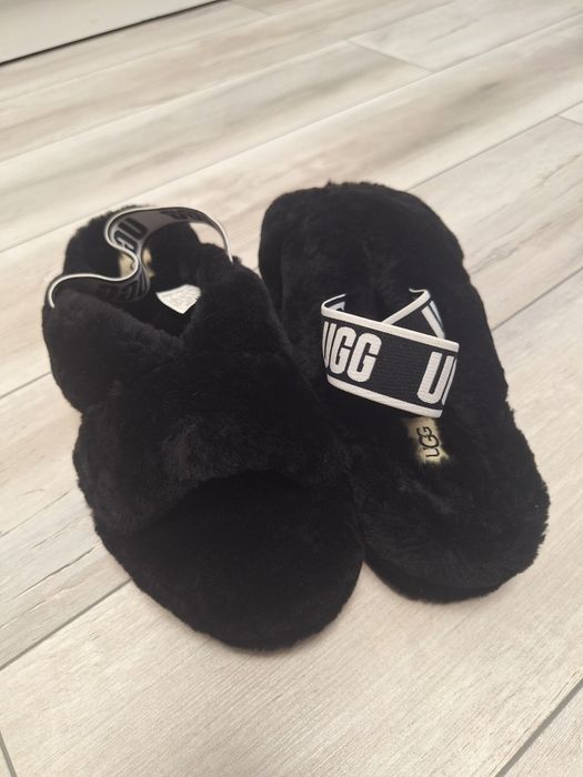 Vând papuci de casă Ugg
