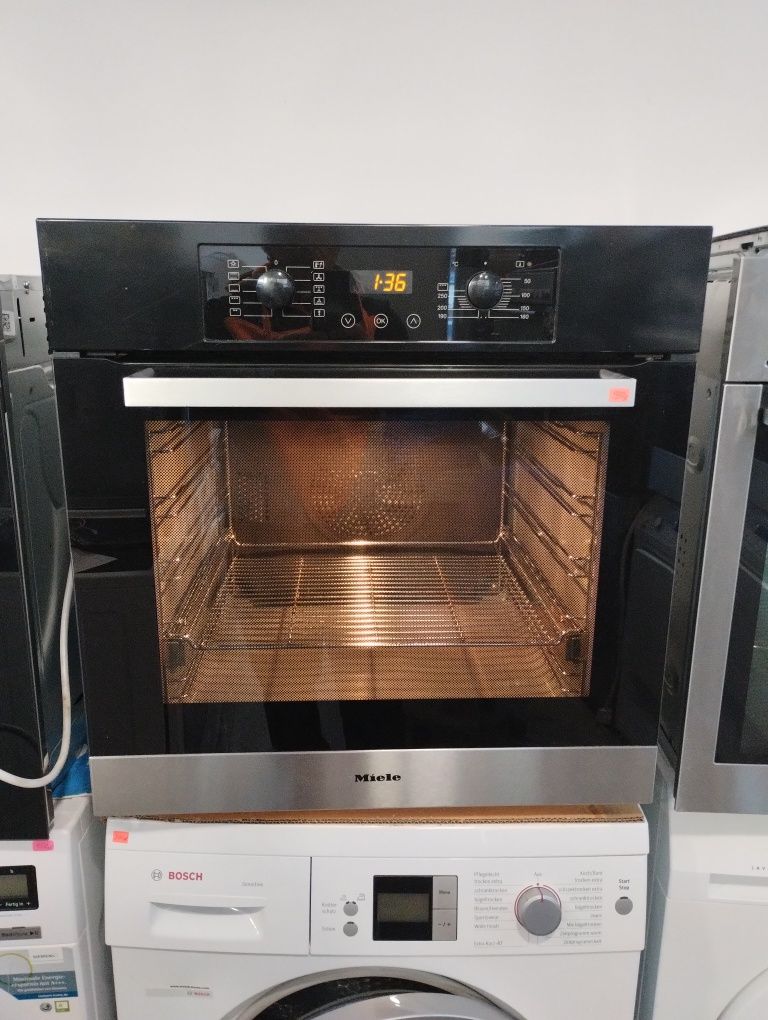 Фурна  MIELE black edition