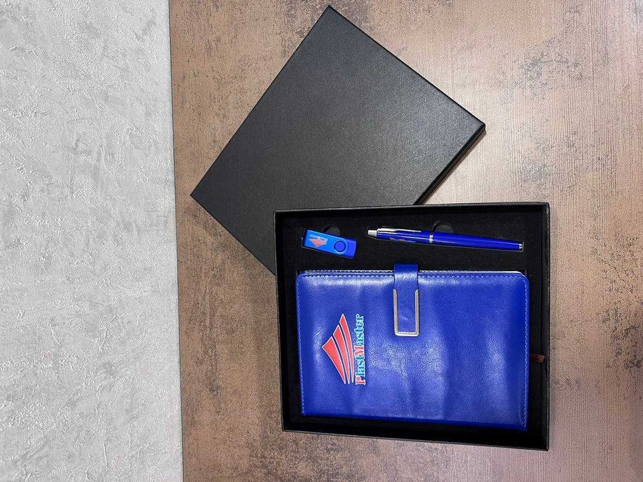 Корпоративные подарочные наборы с логотипом вашей компании.