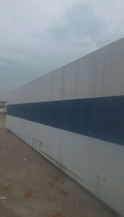 Kuzov sotiladi uzunligi 13.6sm. eni 2.60sm. balandligi 2.70cm