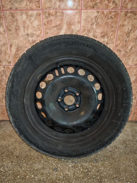 Set 4 Jante oțel GM Opel și anvelope iarnă Nokian 205 60 R16