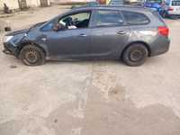 Опел астра j Opel Astra J 1.7 disel 2012g кожен салон теглич на части