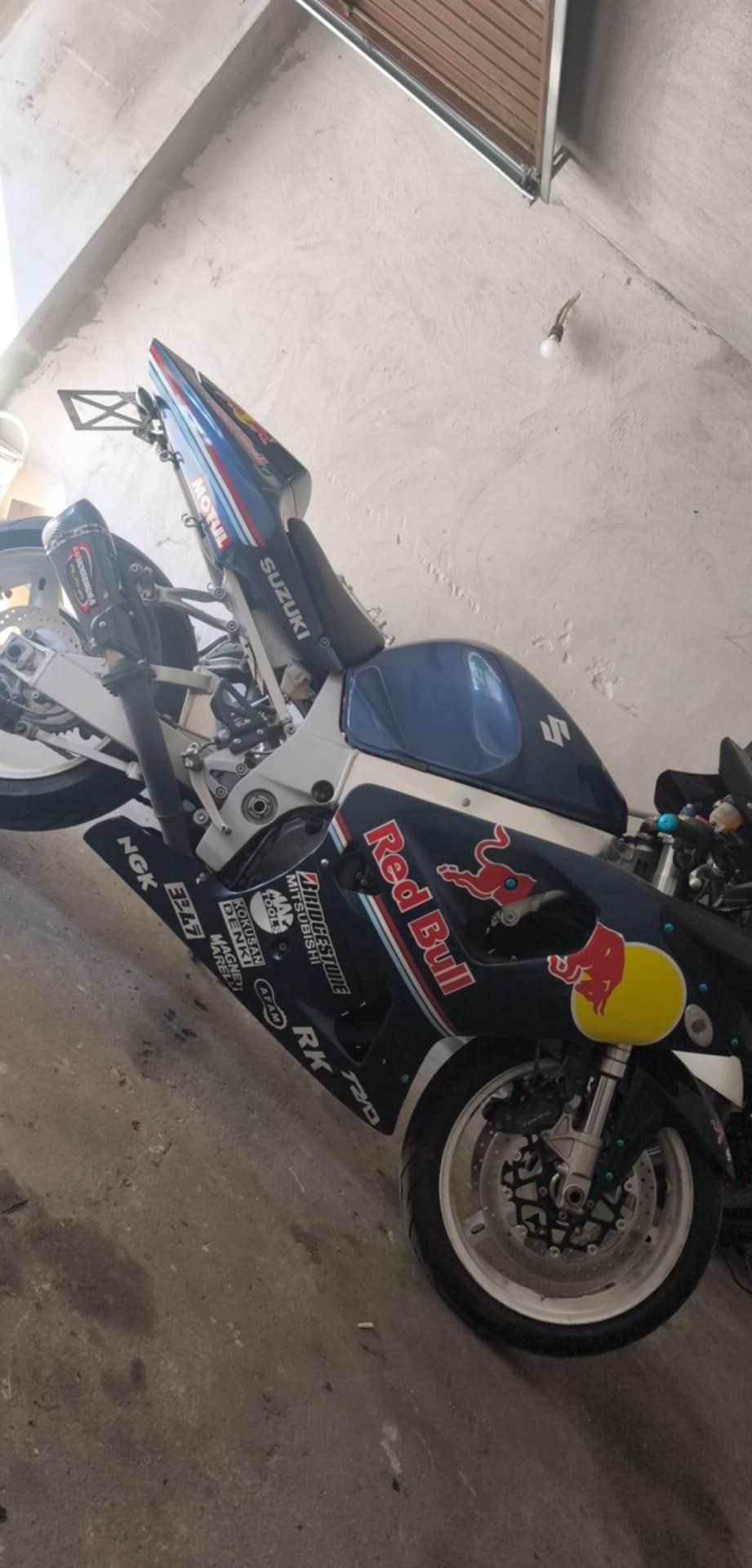 2 бр На части Suzuki gsxr K2 600 и 750