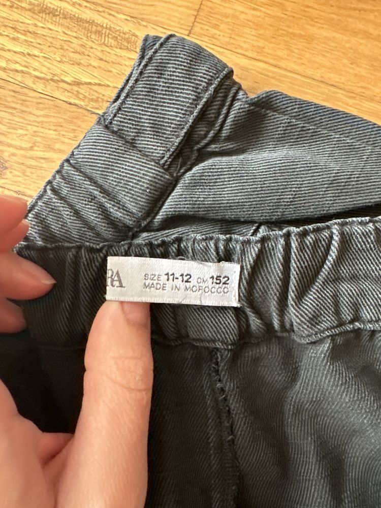 Pantaloni Zara 11-12 ani gri