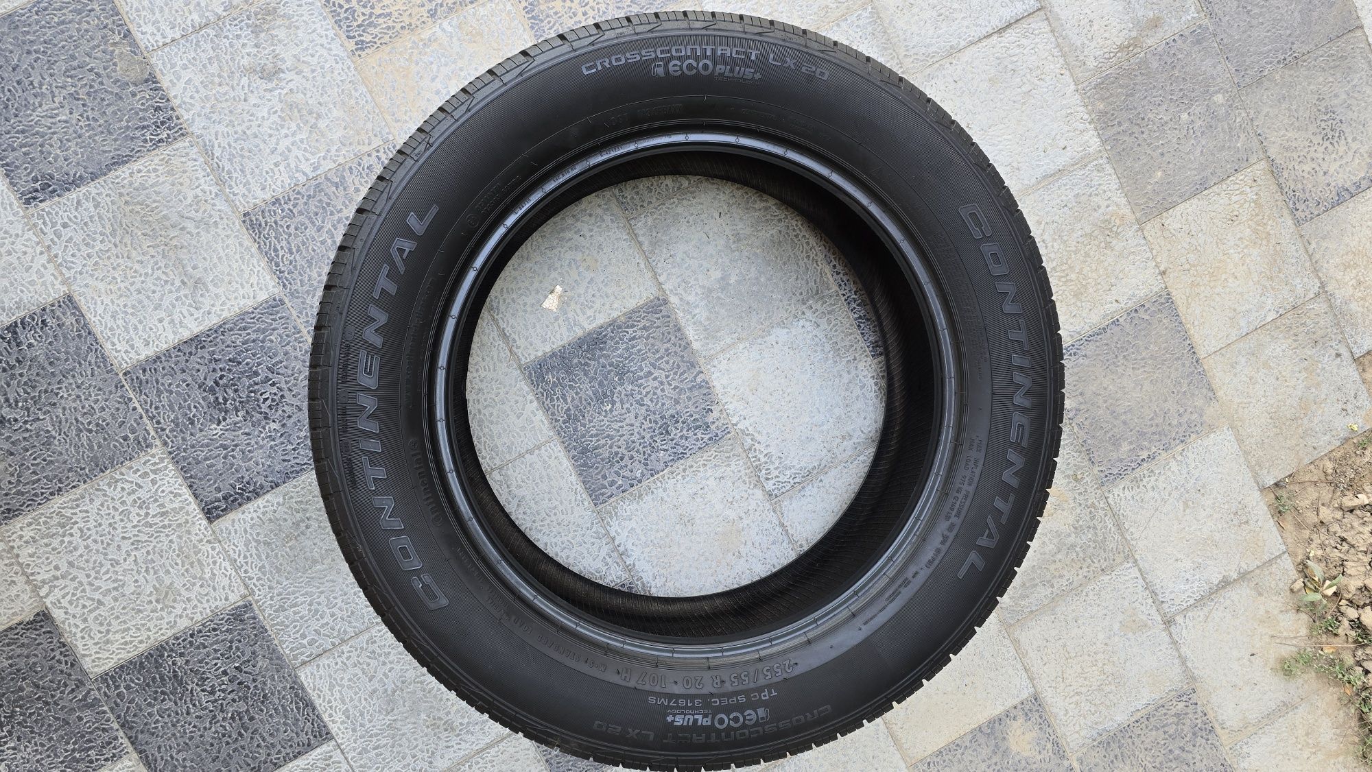 255/55/R20 continental traverse moshinasining radnoy baloni