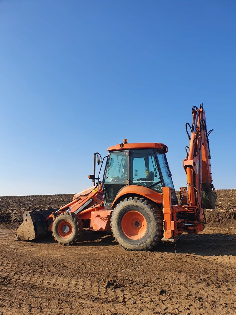 Vând buldoexcavator Fiat-hitachi