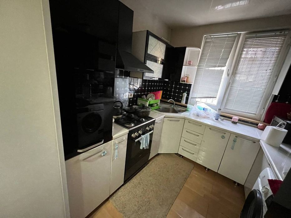 Чилонзор 5 2/1/4 сотилади